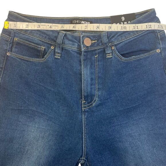 Fashion Nova Y2K-Style Flare Jeans Size 9 Dark Wash High Rise Denim - Picture 4 of 10